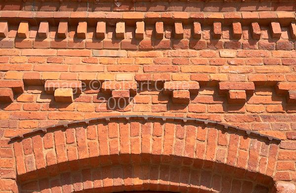 advisor/frames/ref4_dentil_corbel_arch.jpg advisor/frames/ref4_dentil_corbel_arch.jpg