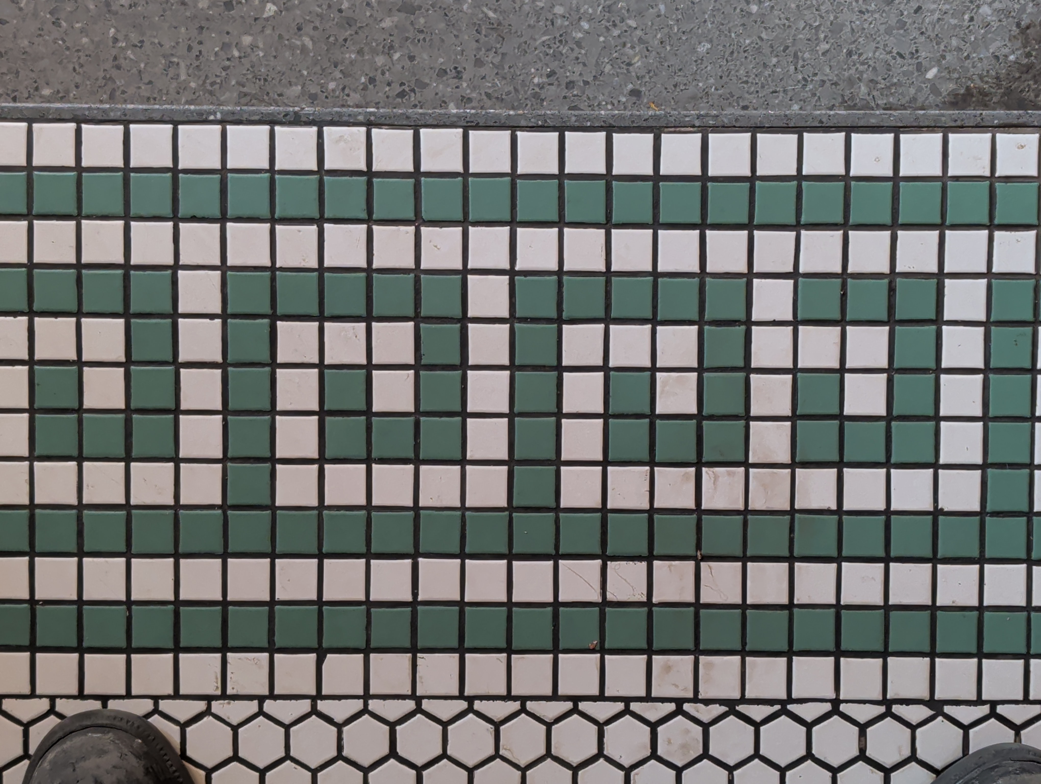 advisor/frames/ref5_greek_key_mosaic.jpg